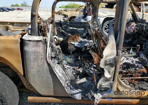 2021 Jeep Gladiator Mojave z USA, uszkodzony, nr VIN 1C6JJTEG3ML530077